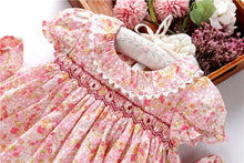 Cargar imagen en el visor de la galería, Vestido Estilo Español Cuello Redondo  Flores Fuscia